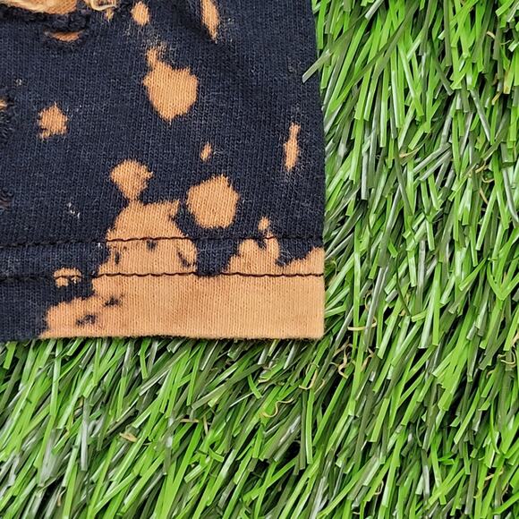 Distressed Skull Shirt Medium 20x24 Bleached Edgy Grunge - Picture 15 of 15